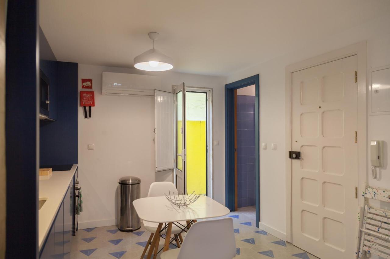 Flh Santa Catarina Typical Studio Lisbon Bagian luar foto